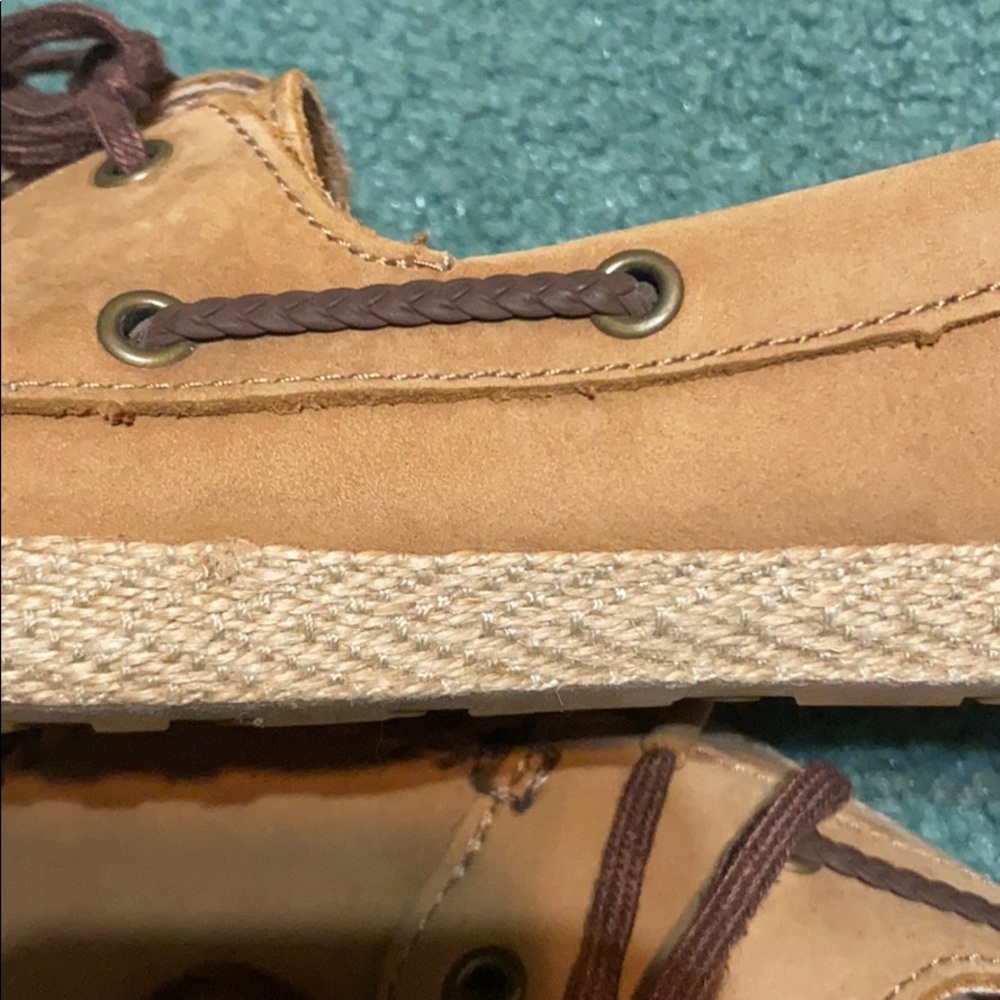 UGG Moccasin - Picture 3 of 5